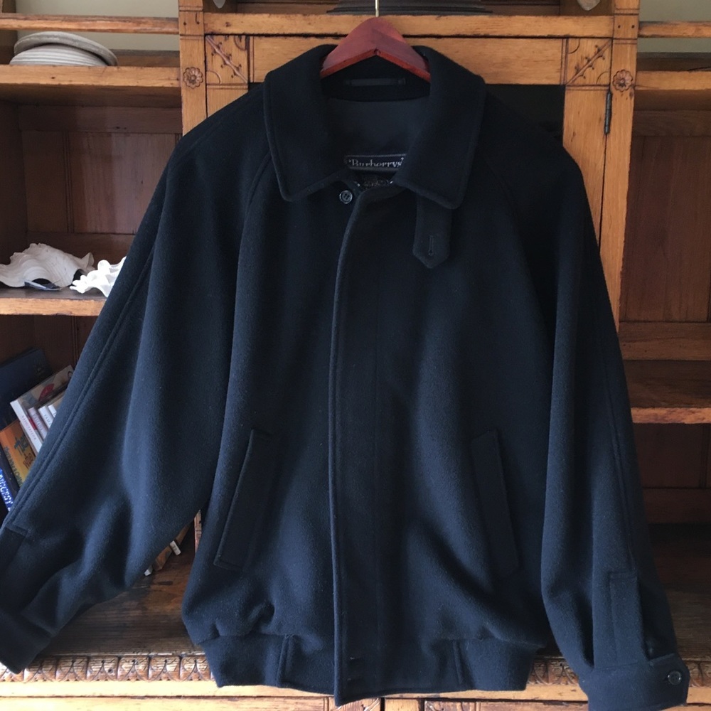 Men’s Burberry zip up jacket
